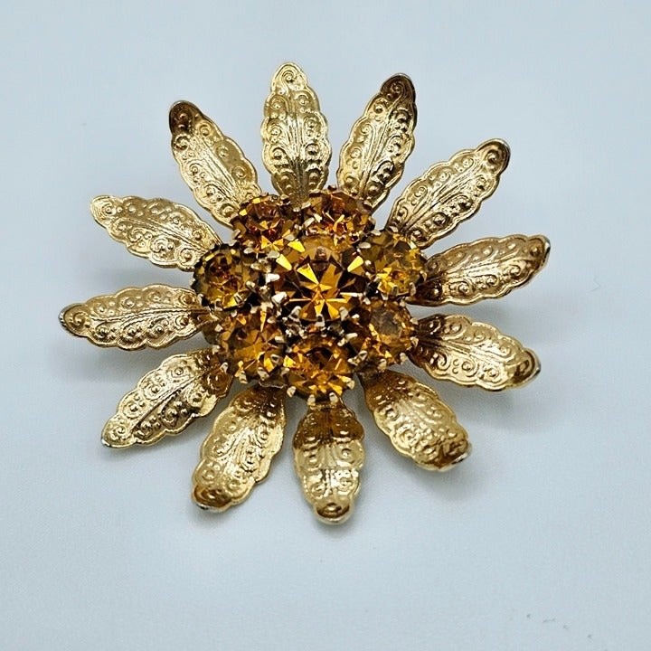 Flower Brooch Honey Rhinestone Filigree Leaves Floral Statement Vintage Pin 29$